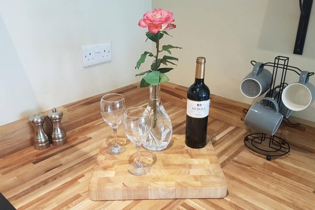 Bristol Little House Apartment ภายนอก รูปภาพ
