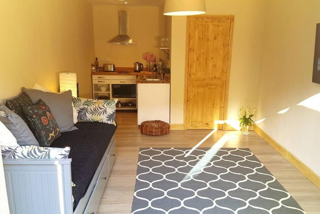 Bristol Little House Apartment ภายนอก รูปภาพ